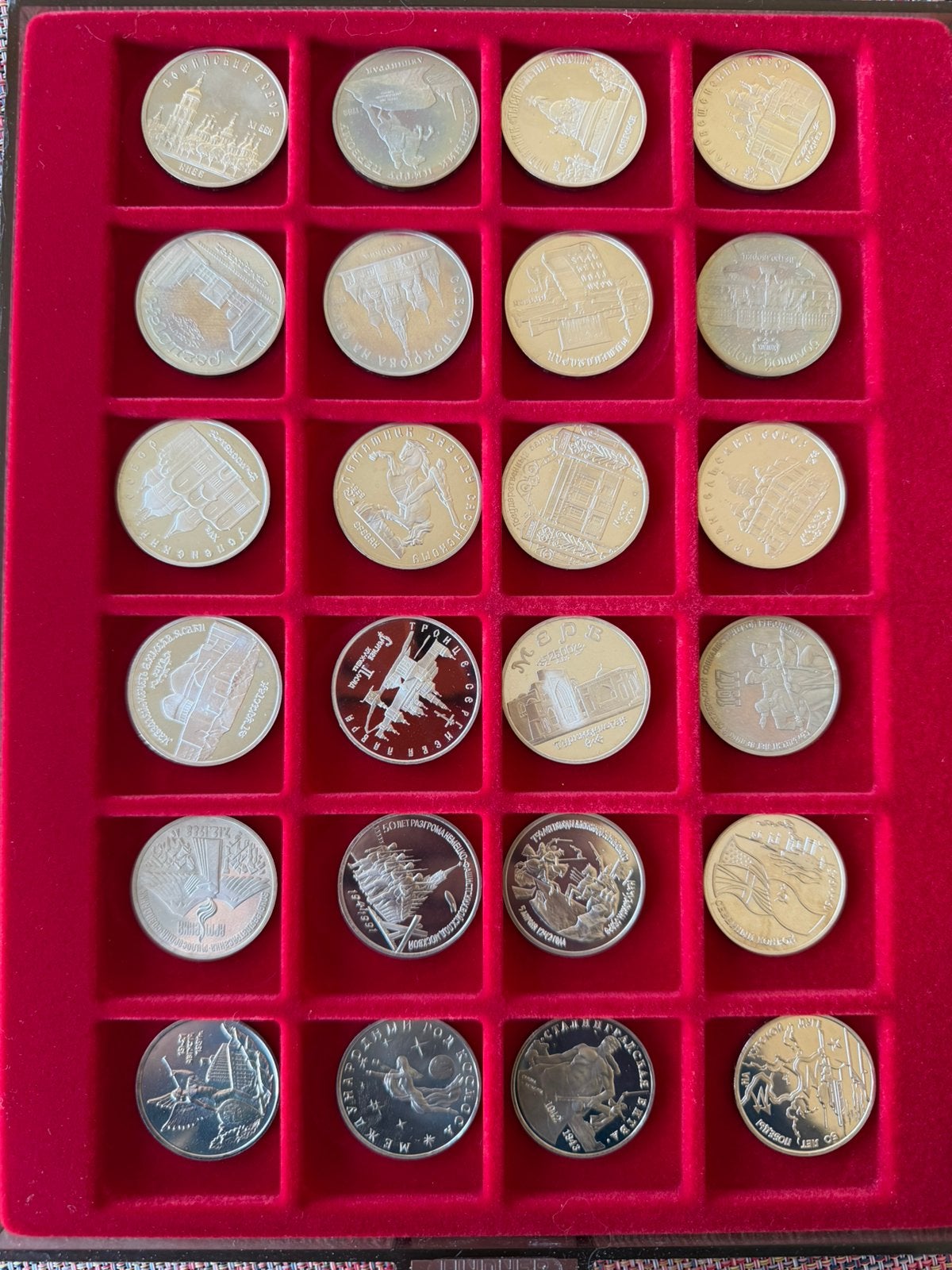 Russische herdenkingsmunten 1965-1993 unc, Ophalen