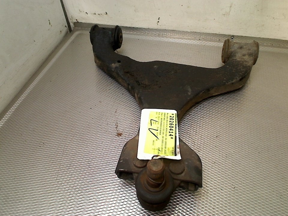 Draagarm Links Voor Mercedes-Benz Vito (639.6) 2005, Gebruikt, Mercedes-Benz AG, Mercedes-Benz, Mercedesstraße 120, Stuttgart 70372, , Duitsland