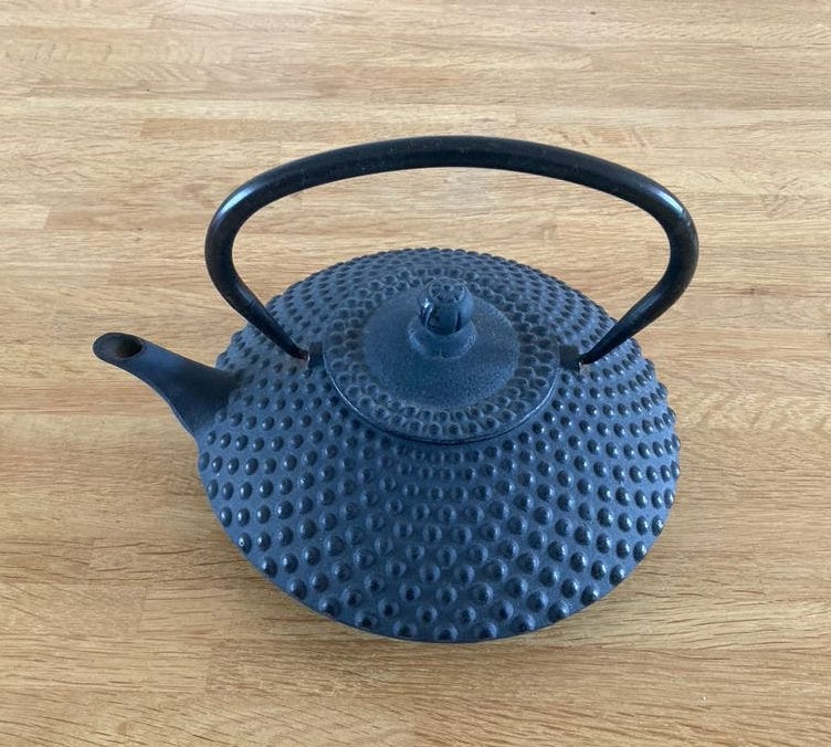 Bredemeijer -Theepot Xilin - gietijzer - zwart, Gebruikt, Overige merken, Ophalen of Verzenden, Theepot