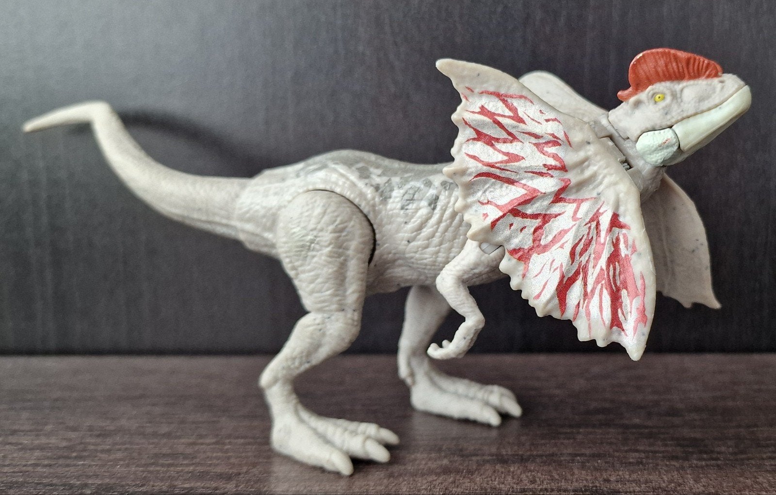 Jurassic World Dino Escape Dilophosaurus, Ophalen, Gebruikt