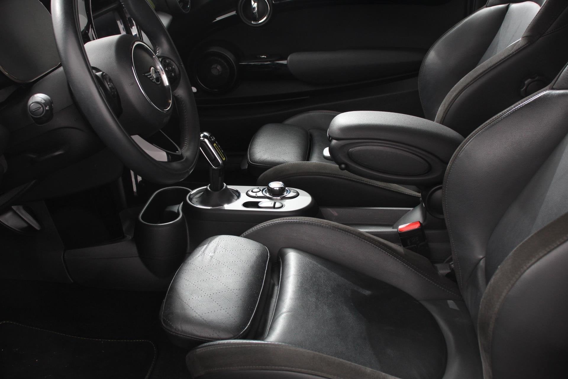 MINI Cooper Electric Charged 33 kWh Leder Climate Control Cr, 1340 kg, 33 kWh, 4 stoelen, Mini Electric