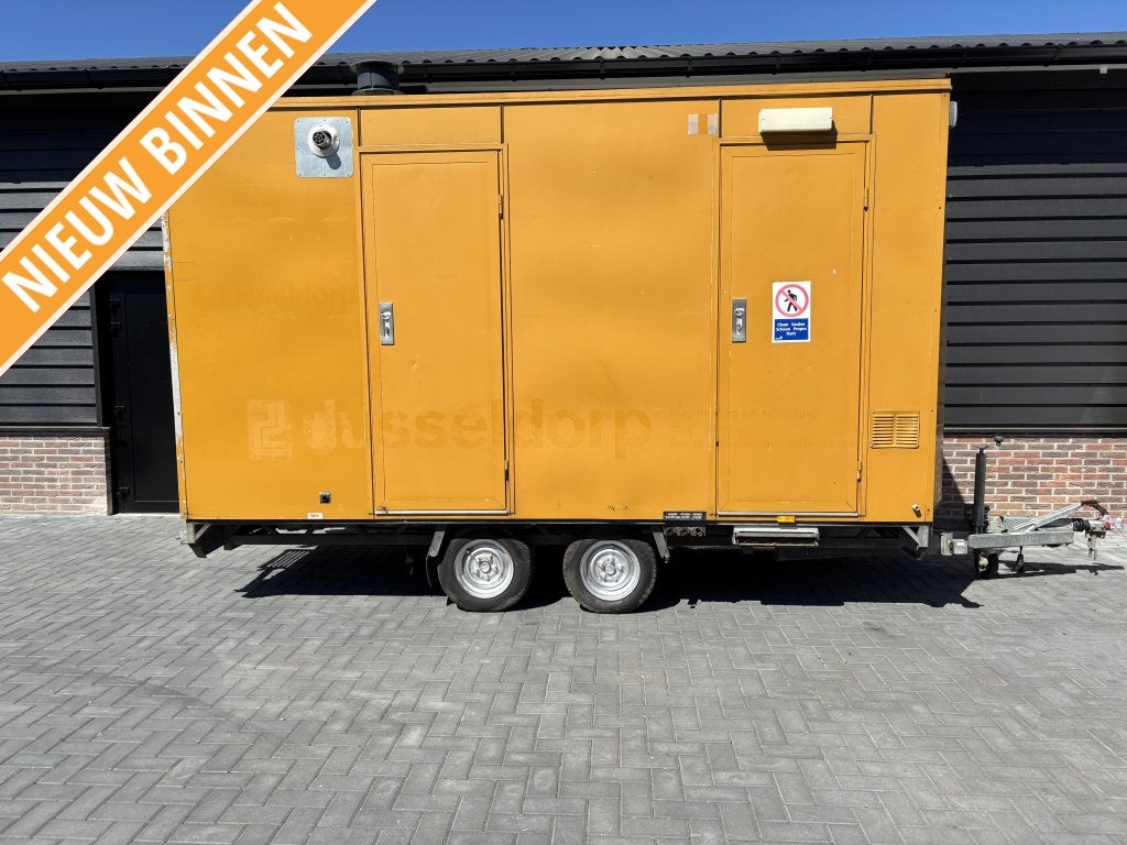 Douchewagen saneringswagen aanhanger aanhangwagen gesloten, Gebruikt