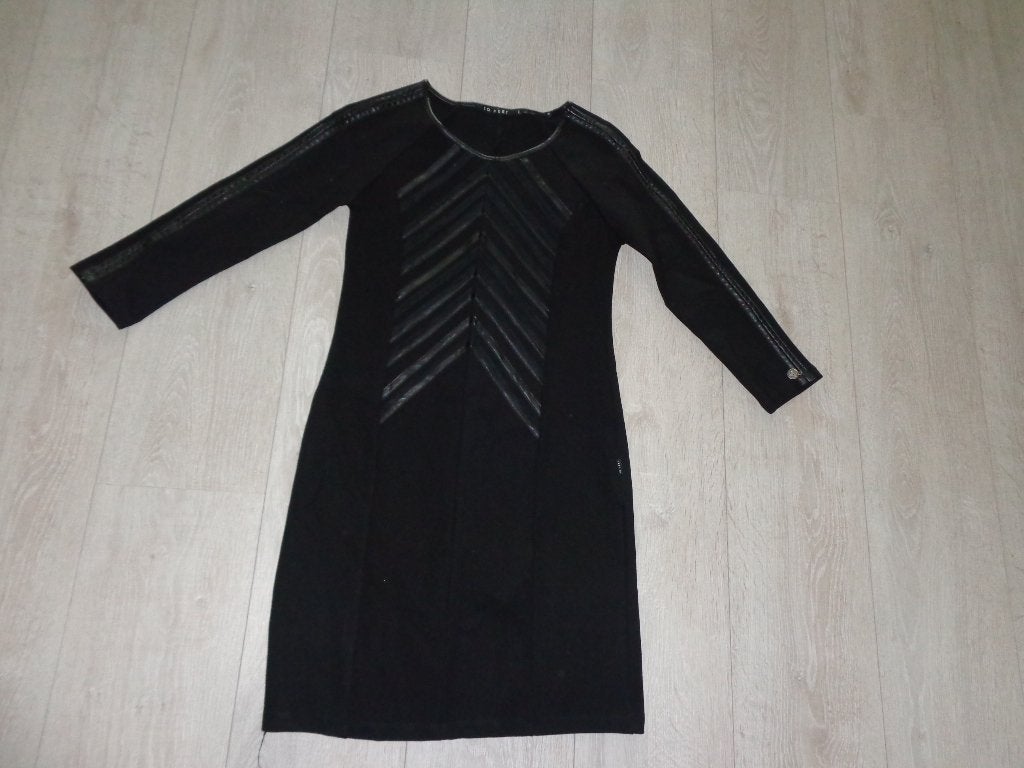 sjiek zwart jurkje van 10 Feet, maat XS, Kleding | Dames, Zwart, Ophalen of Verzenden, Zo goed als nieuw, Maat 34 (XS) of kleiner