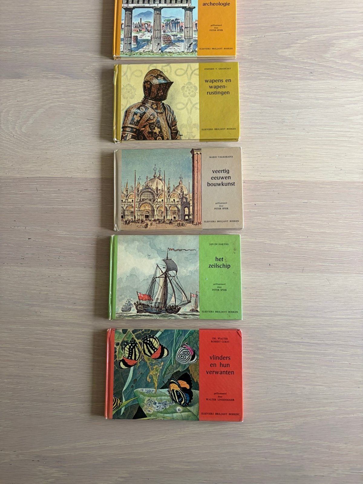 5 vintage Elseviers Briljant boekjes: archeologie, schepen,, Ophalen of Verzenden, Gelezen, Non-fictie