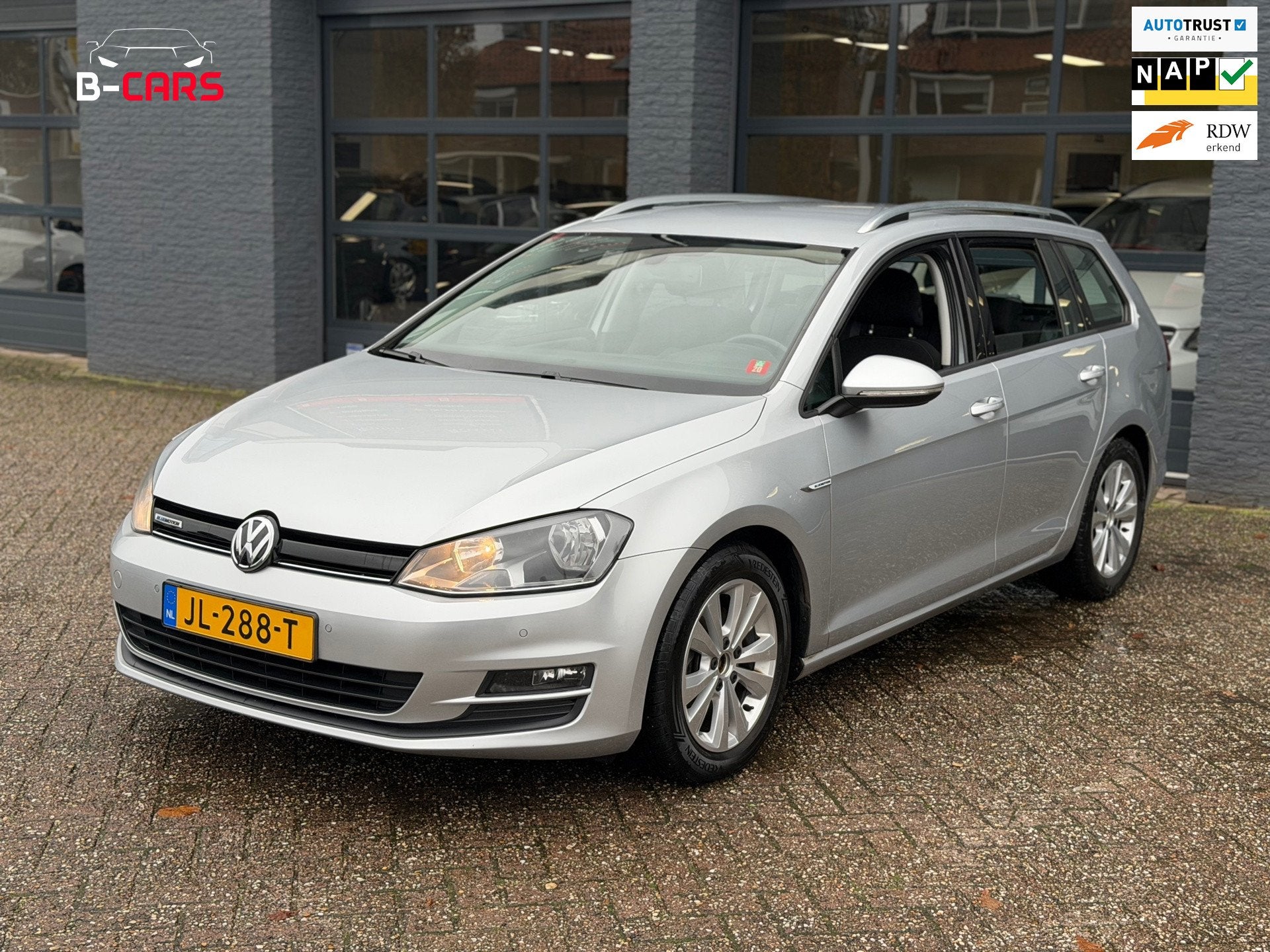 Volkswagen Golf Variant 1.0 TSI Navi|Cruisec|Pdc|Trekhaak|Ca, Auto's, Voorwielaandrijving, Euro 6, 23 km/l, Origineel Nederlands