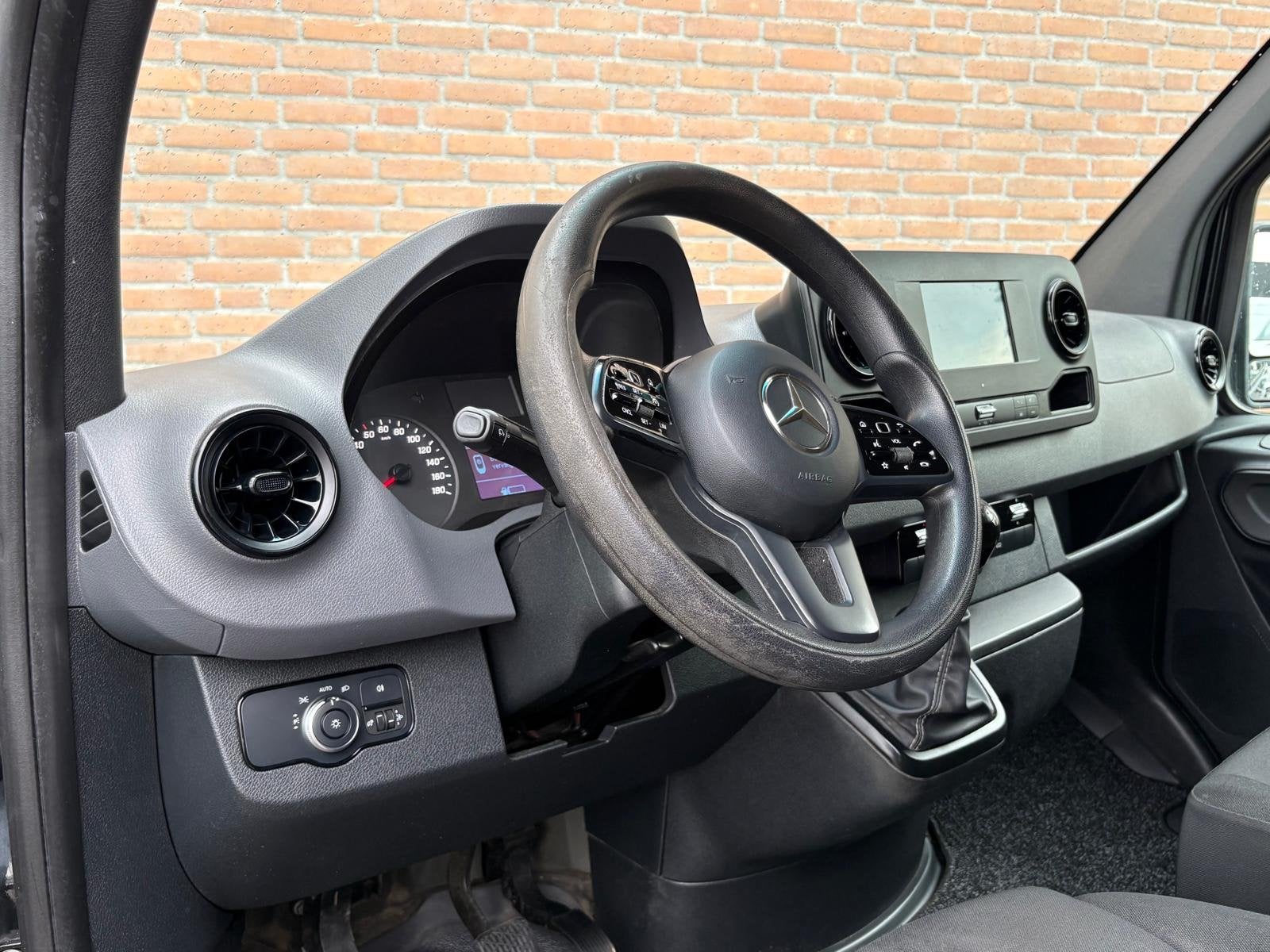 Mercedes-Benz Sprinter 317CDI 170PK L2H2 3.500KG Trekhaak /, Gebruikt, 4 cilinders, Met garantie (alle), Zwart
