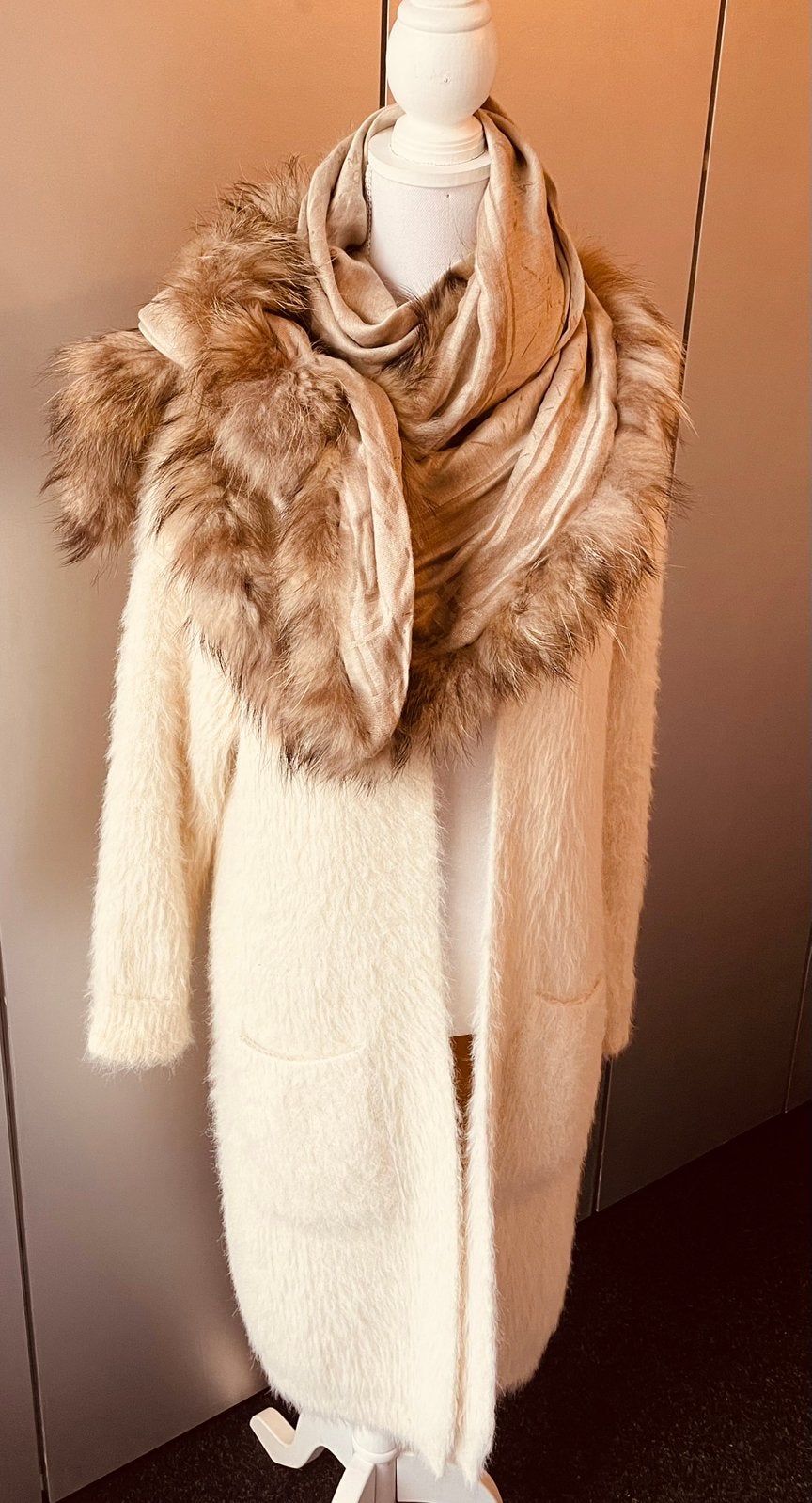 Mucho Gusto: Luxe Bontsjaal, Kleding | Dames, Mutsen, Sjaals en Handschoenen, Verzenden, Zo goed als nieuw, Maat 46/48 (XL) of groter