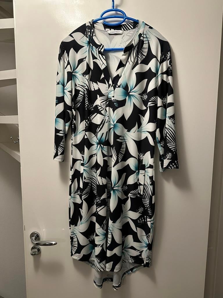 Angelle Milan  jurk met bloemenprint, Maat 38/40 (M), Overige kleuren, Nieuw, Ophalen of Verzenden