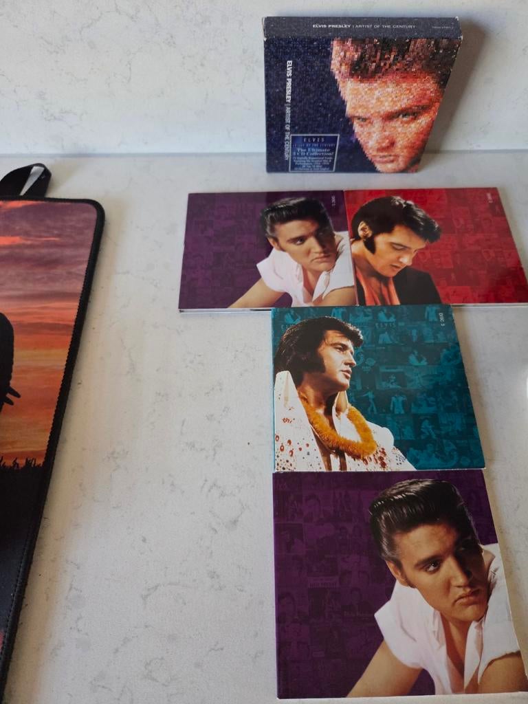 Elvis Presley - Artist of the century - 3 cd boxset, Ophalen of Verzenden, Zo goed als nieuw, Boxset