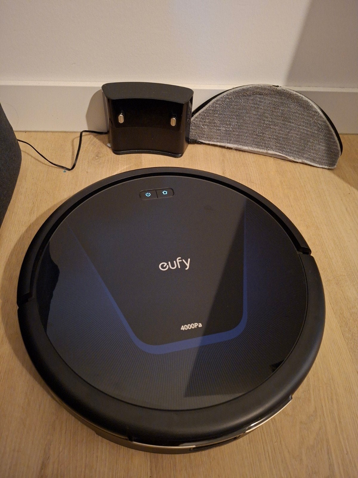 Eufy G50 Hybrid Robotstofzuiger met Dweilfunctie, Witgoed en Apparatuur, Ophalen, Overige merken, Zo goed als nieuw, Reservoir