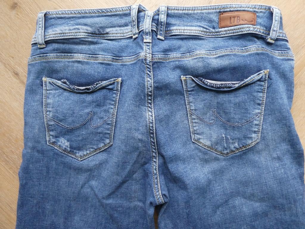 LTB Low Rise, Slim, Ankle Cut spijkerbroek maat 34, Blauw, Ophalen of Verzenden, Zo goed als nieuw, LTB