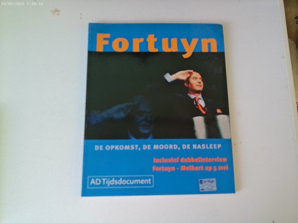 boek Fortuyn   over Pim Fortuyn, Ophalen of Verzenden, Zo goed als nieuw, Politiek en Staatkunde, Nederland
