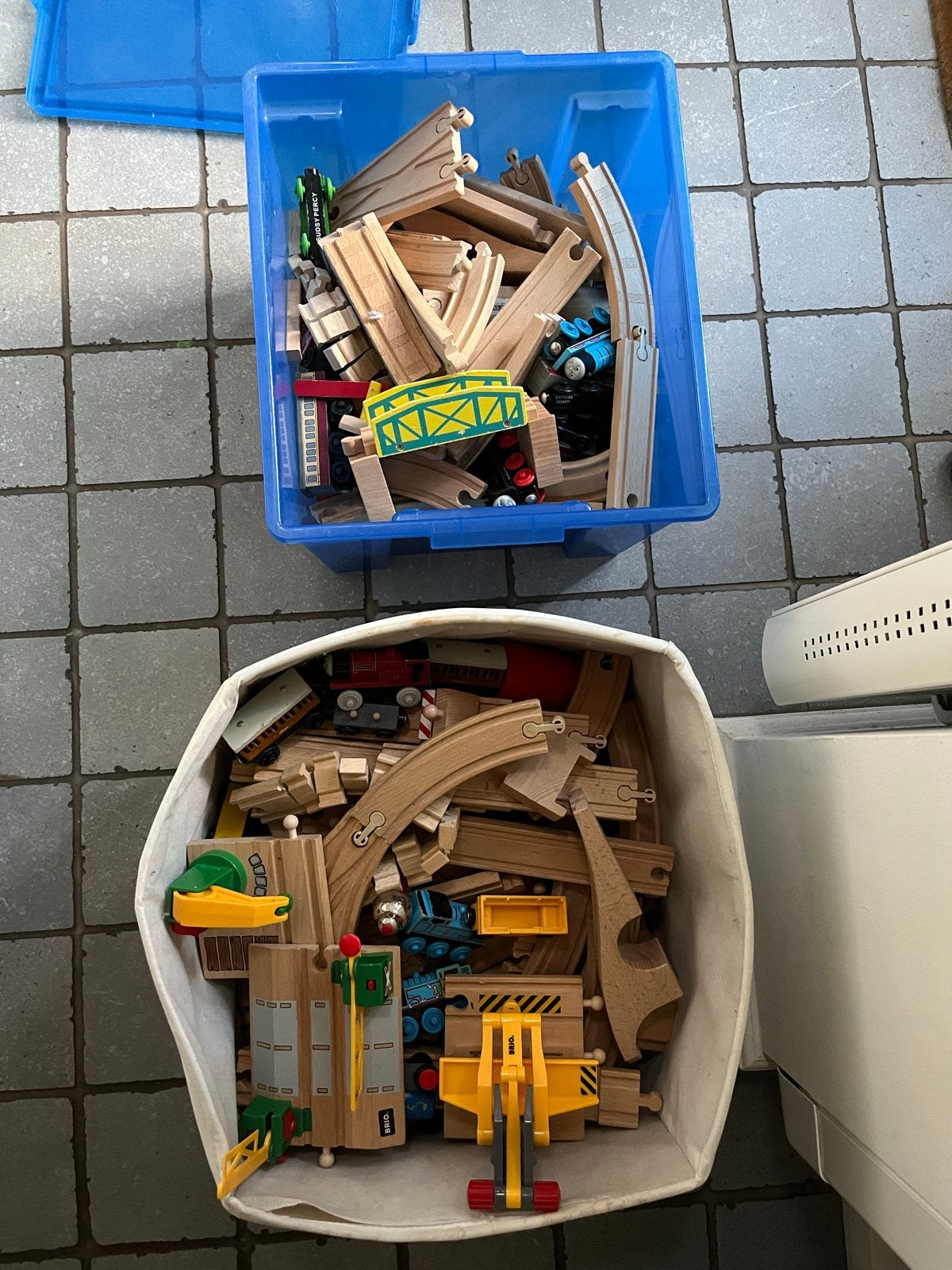 Grote Brio treinbaan set met veel extra's (2 dozen), Ophalen, Zo goed als nieuw