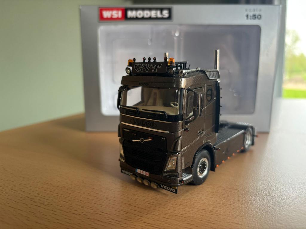 WSI Volvo FH04 "GVT", Verzenden, Nieuw, Bus of Vrachtwagen, Wsi