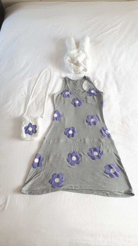 Handmade outfit Nijntje: oren, jurk (maat S), tasje, Ophalen of Verzenden, Overige thema's, Kleding, Maat 36 (S)