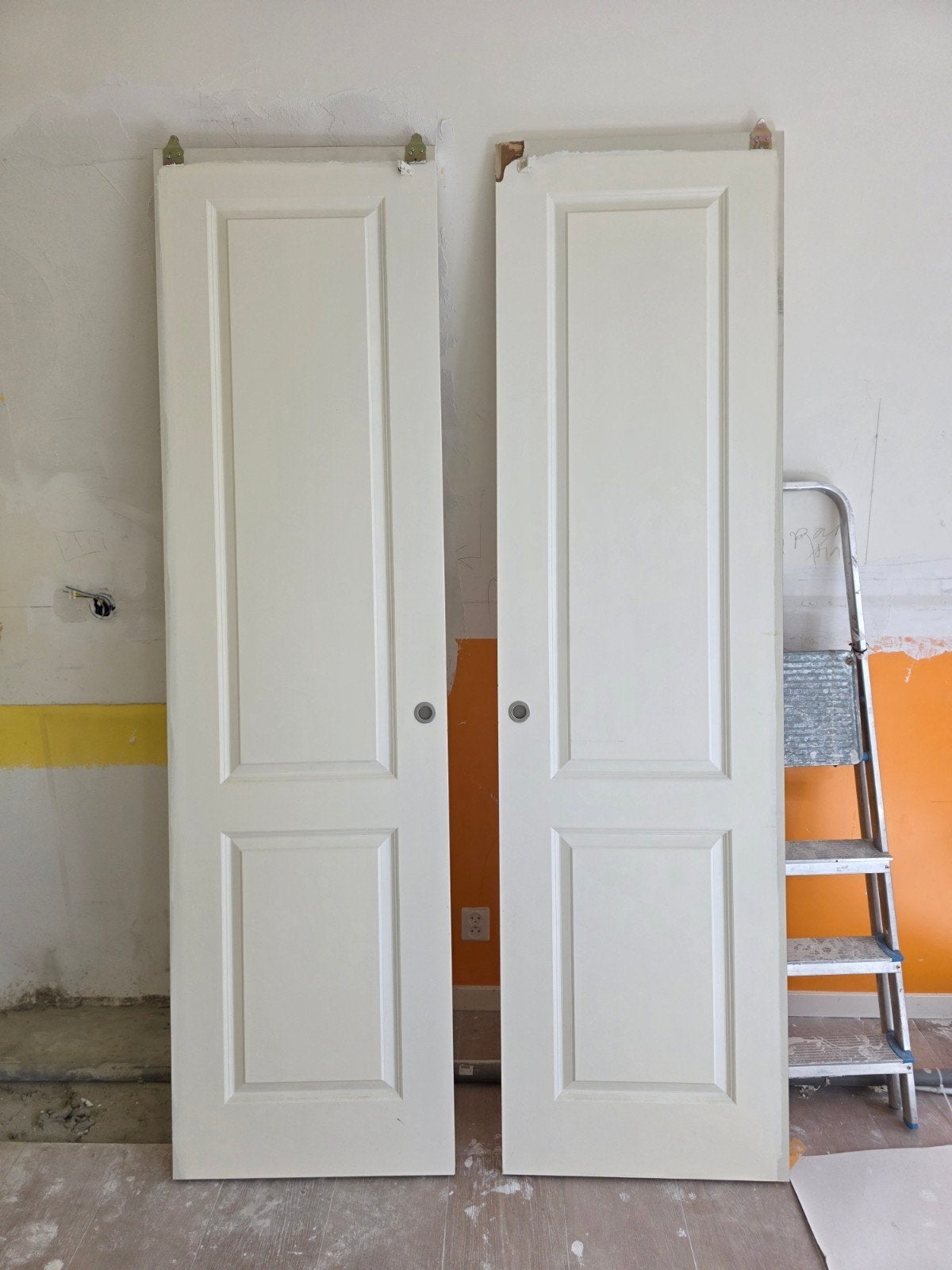 2 klassieke witte paneeldeuren (incl. scharnieren), Ophalen, Gebruikt, Minder dan 80 cm, Binnendeur