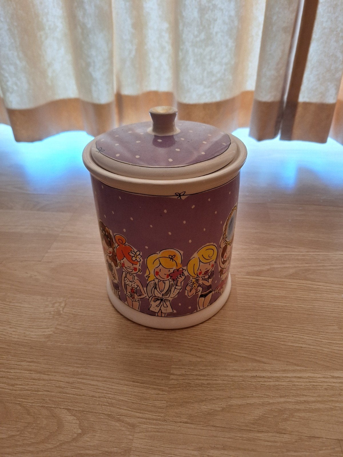 Leuke paarse blond amsterdam badkamerpot met meisjesfiguren, Gebruikt, Paars, Ophalen of Verzenden, Voorraadpot