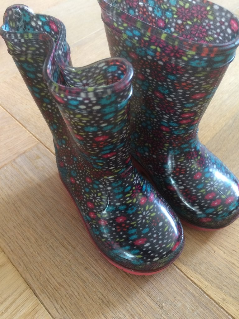 ZGAN schattige regenlaarsjes met bloemetjes - Hema mt 21, Meisje, Ophalen of Verzenden, Hema, Laarzen