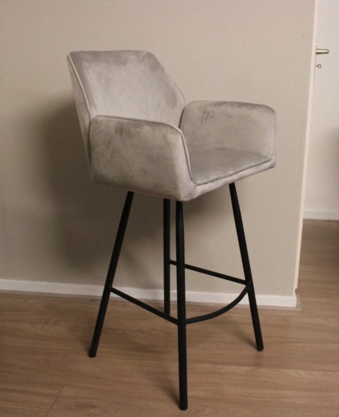 Barkruk Julia Velvet Grey, Huis en Inrichting, Barkrukken, 5431NV, A&B HOME&LIVING, Info@abhome-living.nl, Nieuw