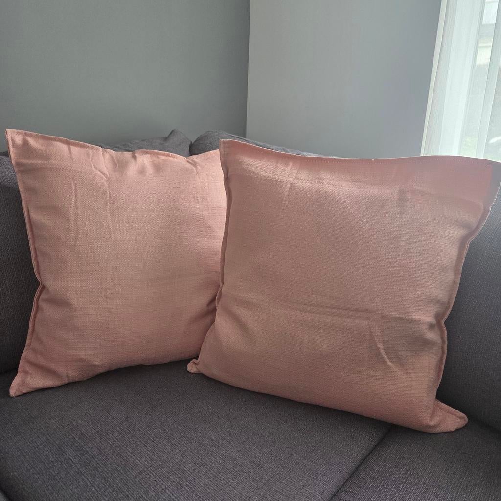 Nieuwe IKEA LAGERPOPPEL sierkussens 50x50 cm met vulling, Ophalen of Verzenden, Nieuw, Roze, Vierkant