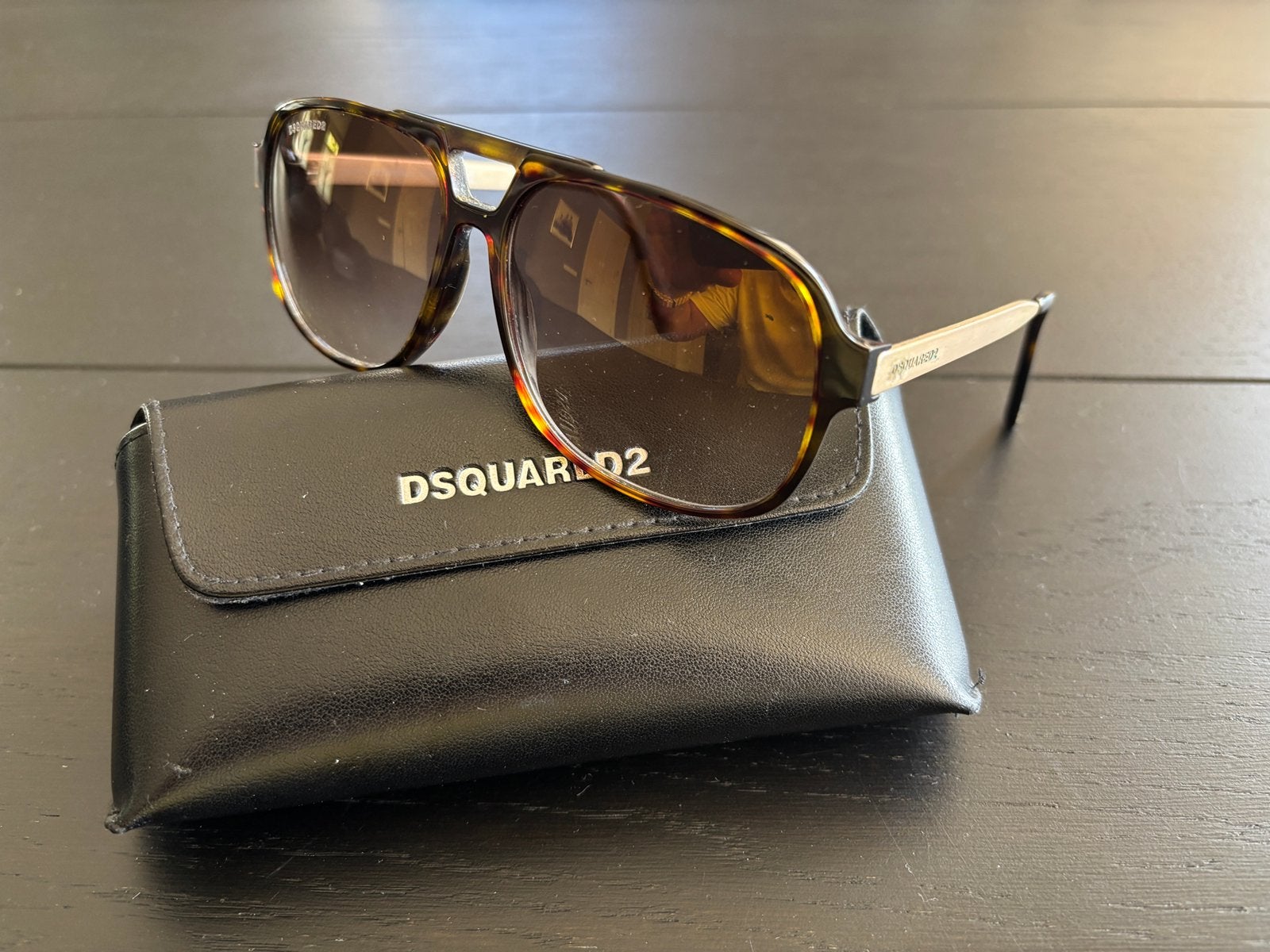 Nauwelijks gedragen dsquared2 zonnebril krasvrij, Ophalen of Verzenden, Zo goed als nieuw, Overige merken