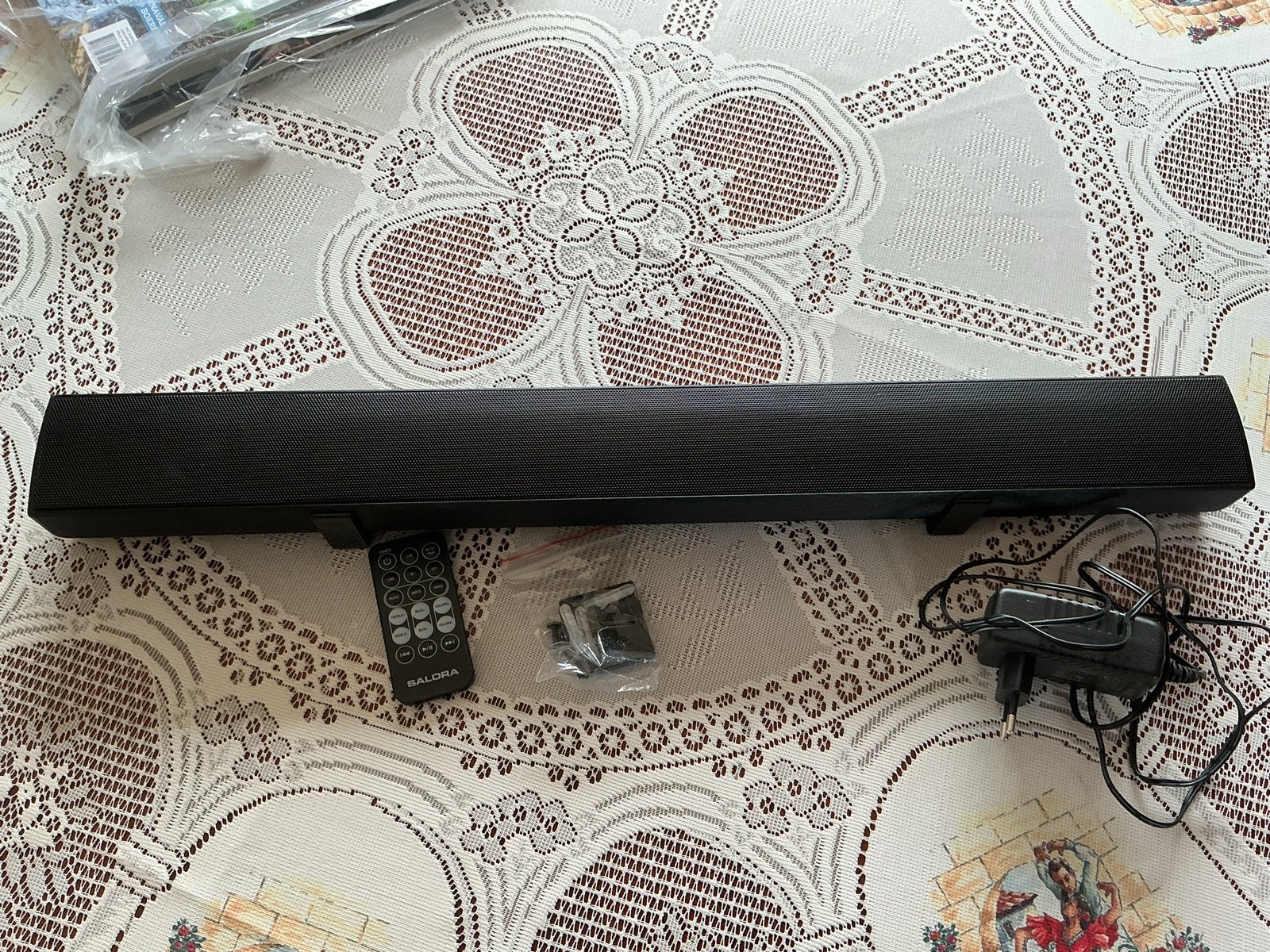 Salora Bluetooth Soundbar met afstandsbediening, Ophalen, Bluetooth, Zo goed als nieuw