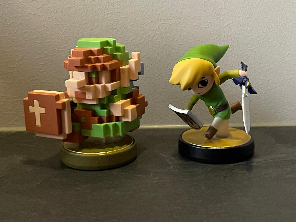 Zelda Amiibo Set: 8-Bit Link (30th Anniv.) + Toon Link, Ophalen of Verzenden, Zo goed als nieuw