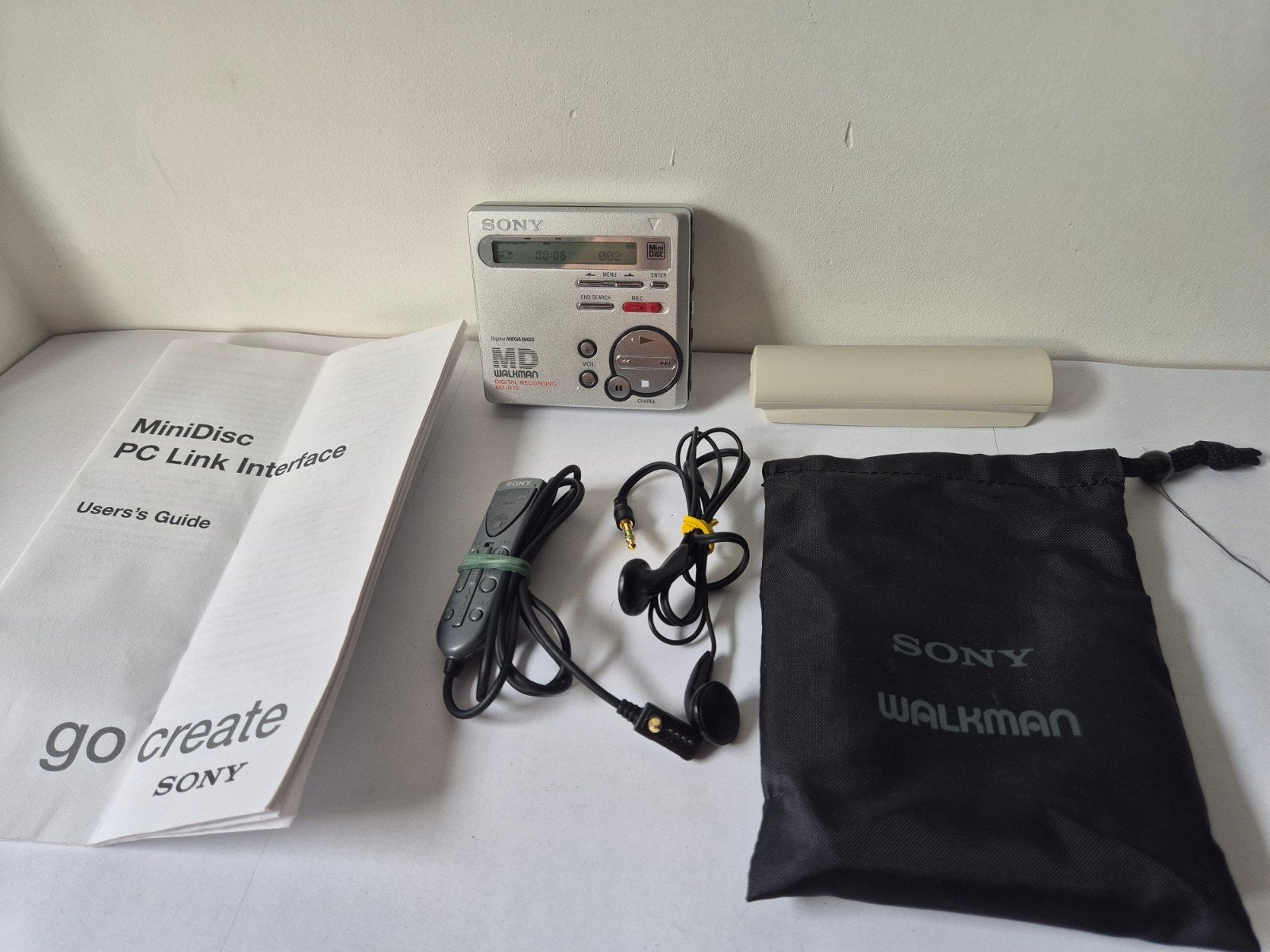 Uitstekende Sony MD MZ-R70 Minidisc Recorder + Accesoires, Audio, Tv en Foto, Ophalen of Verzenden