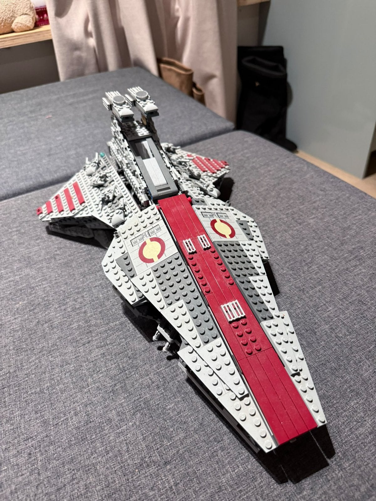 Foto 3 van Lego 8039 Star Wars Venator-Class Republic Attack Cruiser