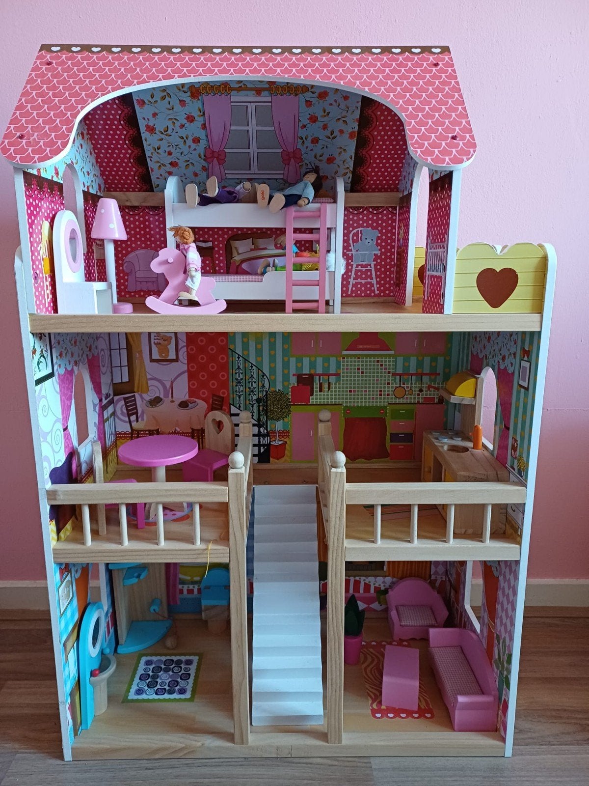 Groot houten poppenhuis met meubels en poppen, Ophalen, Zo goed als nieuw, Overige typen