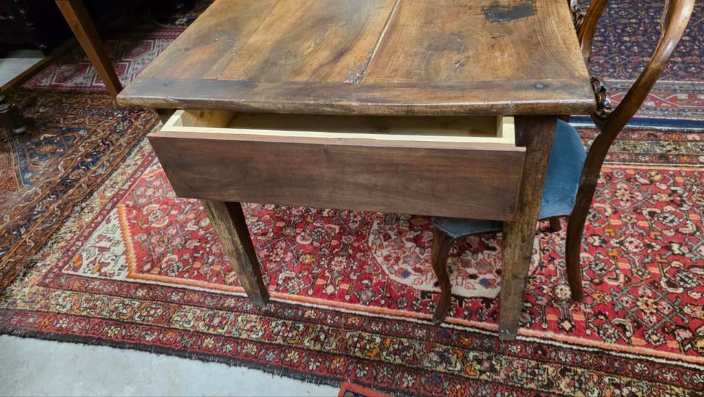 Antieke Franse kersenhouten eetkamertafel, Antiek en Kunst, Antiek | Meubels | Tafels, Ophalen of Verzenden