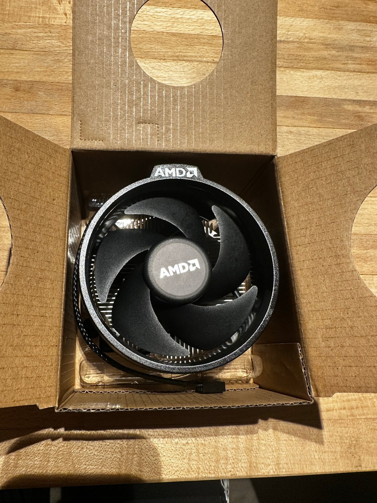 AMD Wraith Stealth Koeler - Nieuw in doos, Ophalen of Verzenden, Nieuw, Luchtkoeling