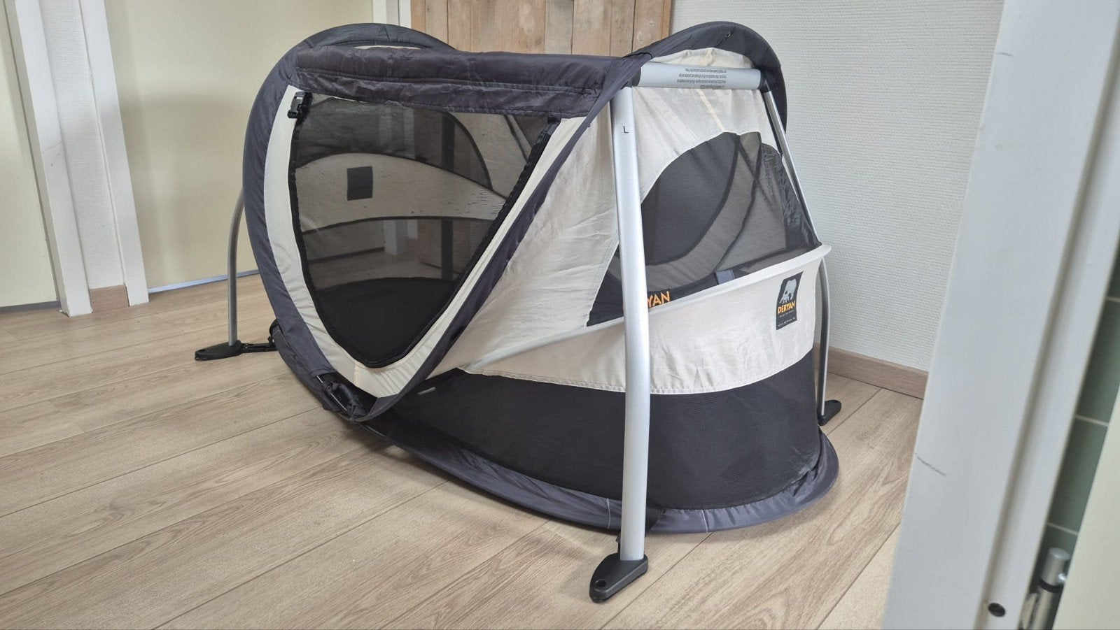 Deryan Peuter Box - Compact en Draagbaar Reisbed, Ophalen, Zo goed als nieuw, Rechthoekig, Boxkleed