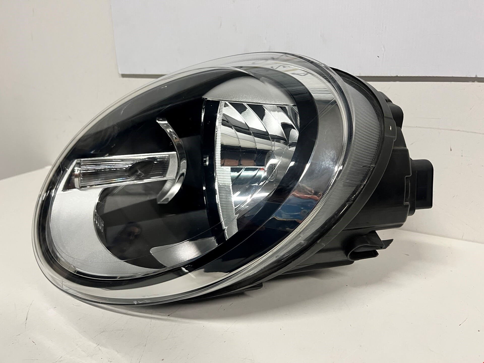 VW BEETLE KOPLAMP H7 HALOGEEN LINKS 5C1941005A 2011 - 2019, Auto-onderdelen, Verlichting, Gebruikt, Volkswagen, Volkswagen AG