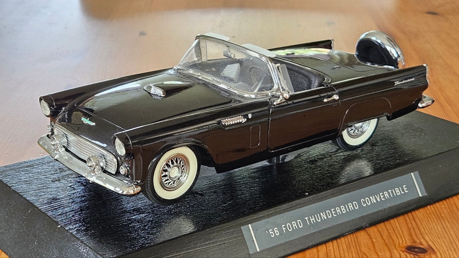 1/18 Ford Thunderbird 1956, Hobby en Vrije tijd, Modelauto's | 1:18, Ophalen of Verzenden, Gebruikt, Auto, Overige merken