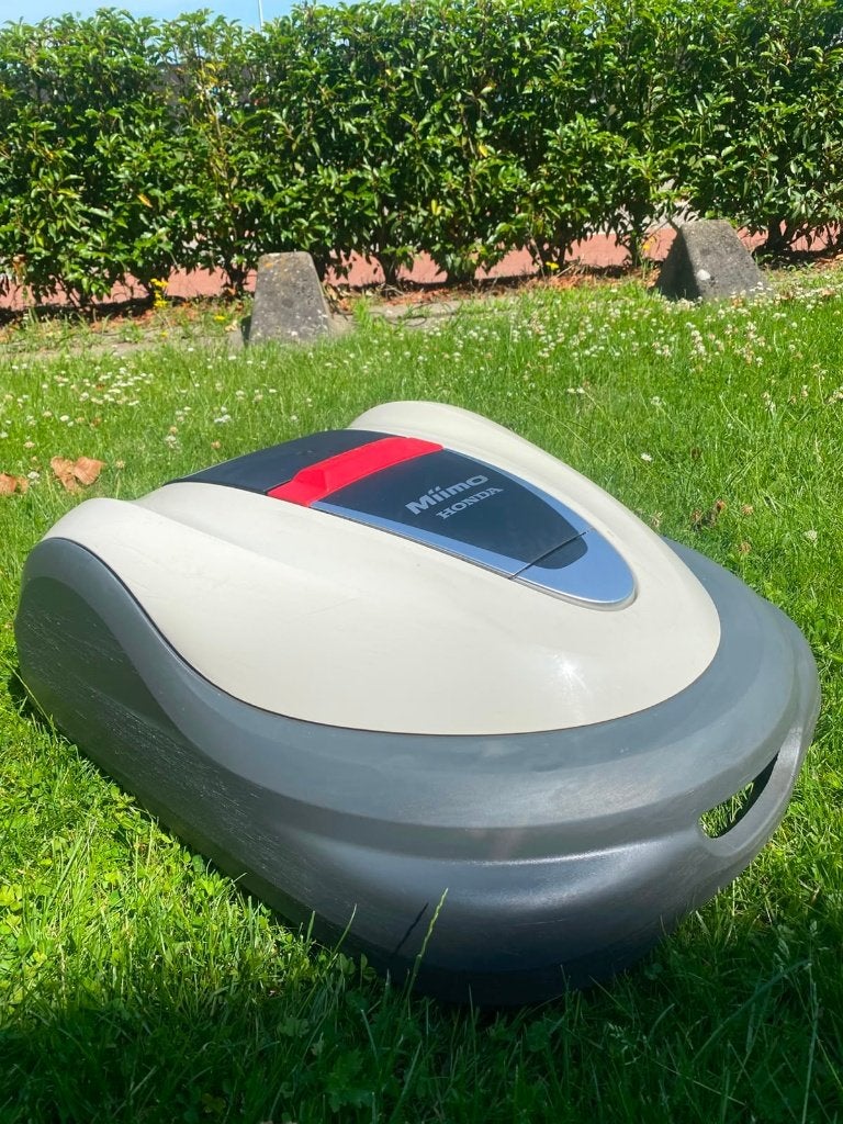 Honda HRM3000 Robotmaaier, Ophalen, Minder dan 30 cm