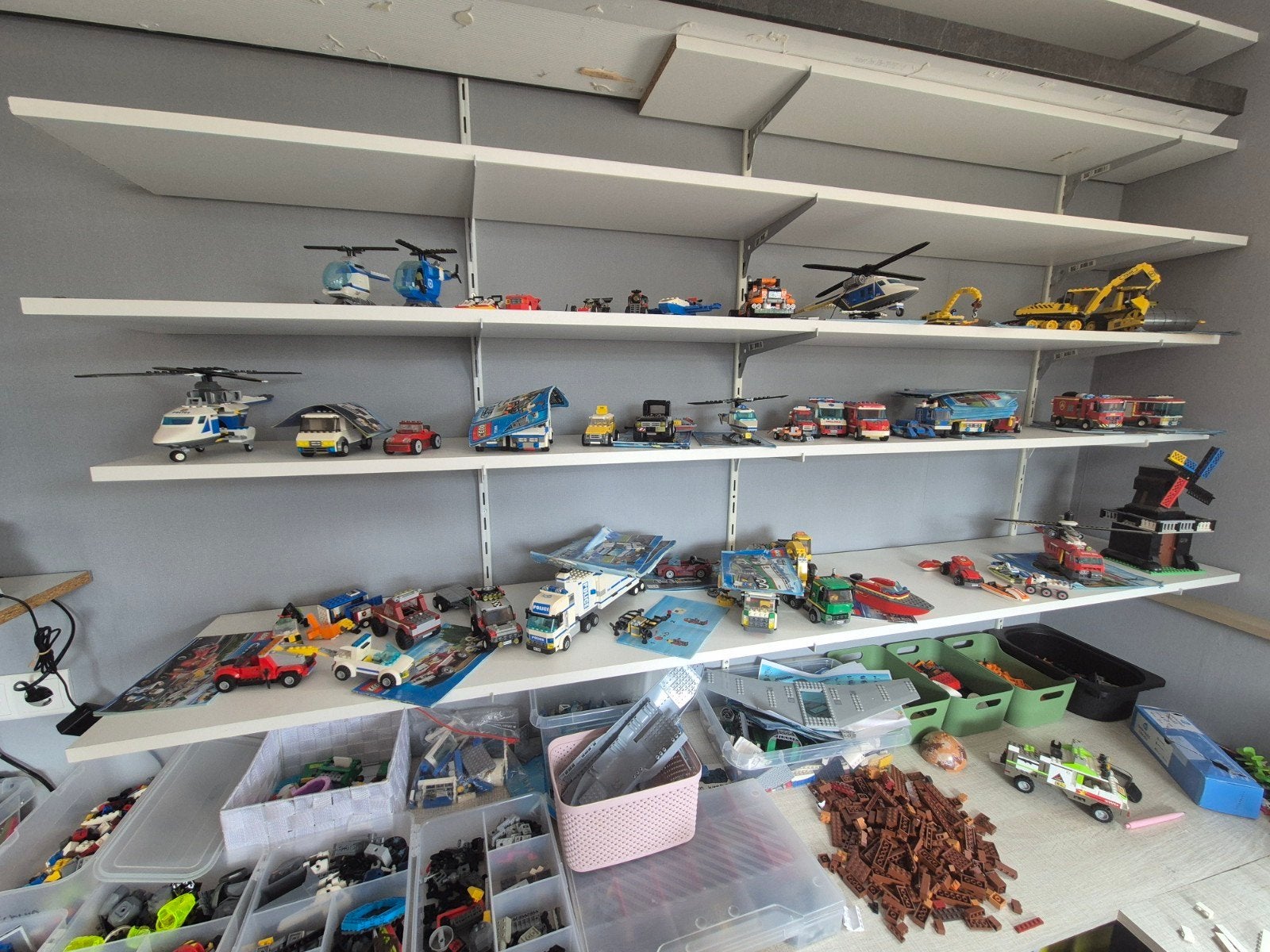 Grote partij LEGO gesorteerd op kleur met boekjes, Ophalen, Gebruikt, Lego, Inclusief extra onderdelen