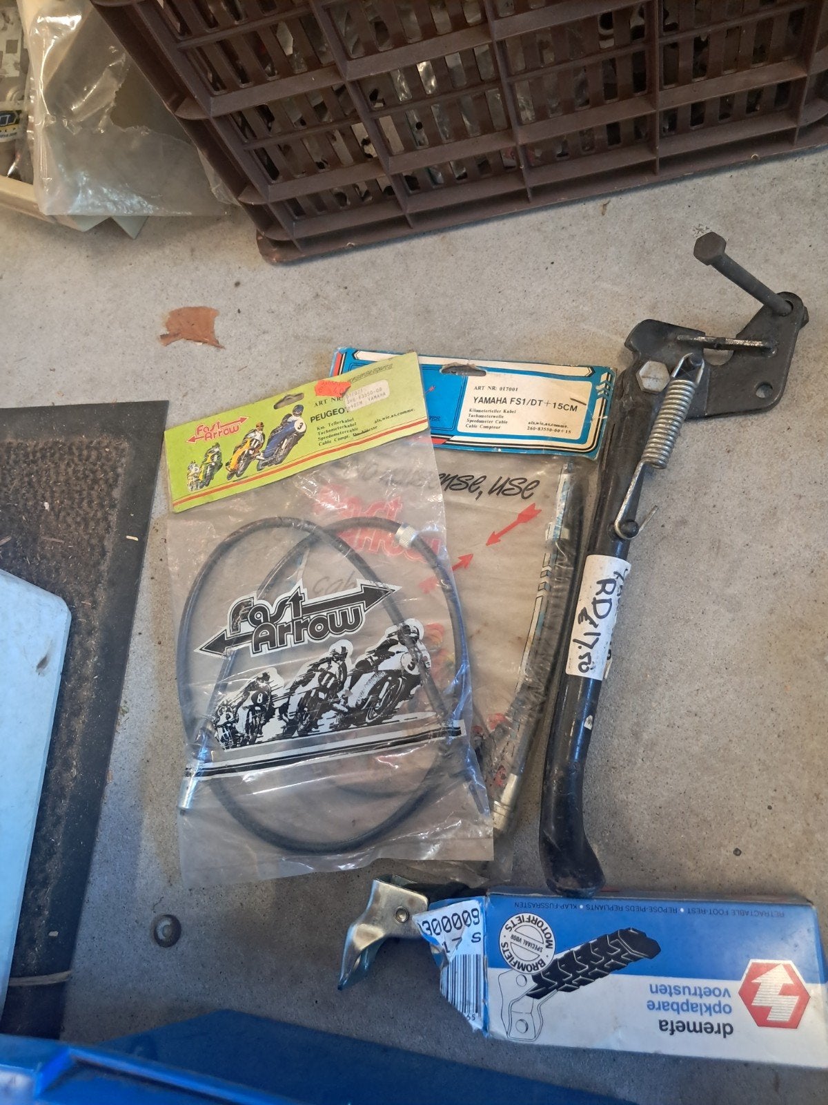 Te koop yamaha rd zijstandaard en dt fs1 km kabels, Ophalen of Verzenden, Overige typen, Yamaha