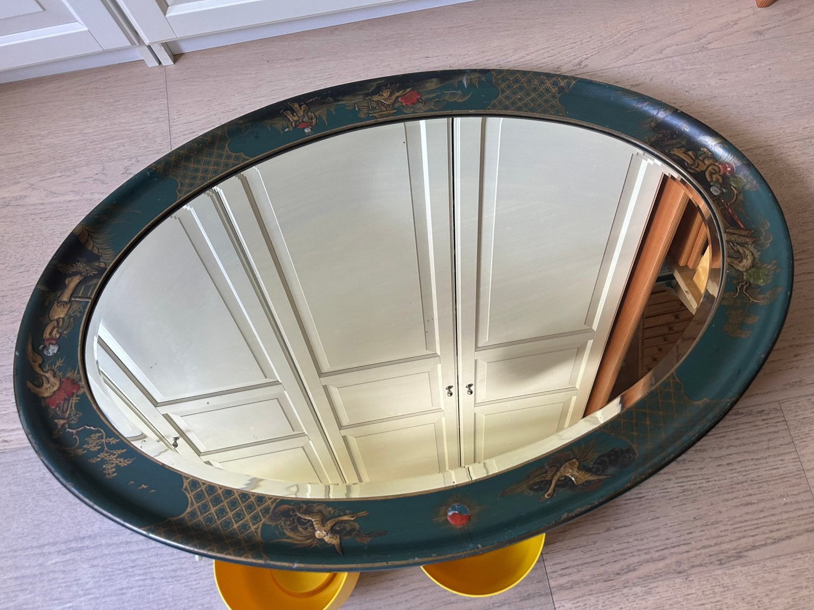 Antieke ovale wandspiegel (102cm-73cm). Chinoiserie. 1915, Huis en Inrichting, Ophalen, Zo goed als nieuw, Minder dan 100 cm, Ovaal