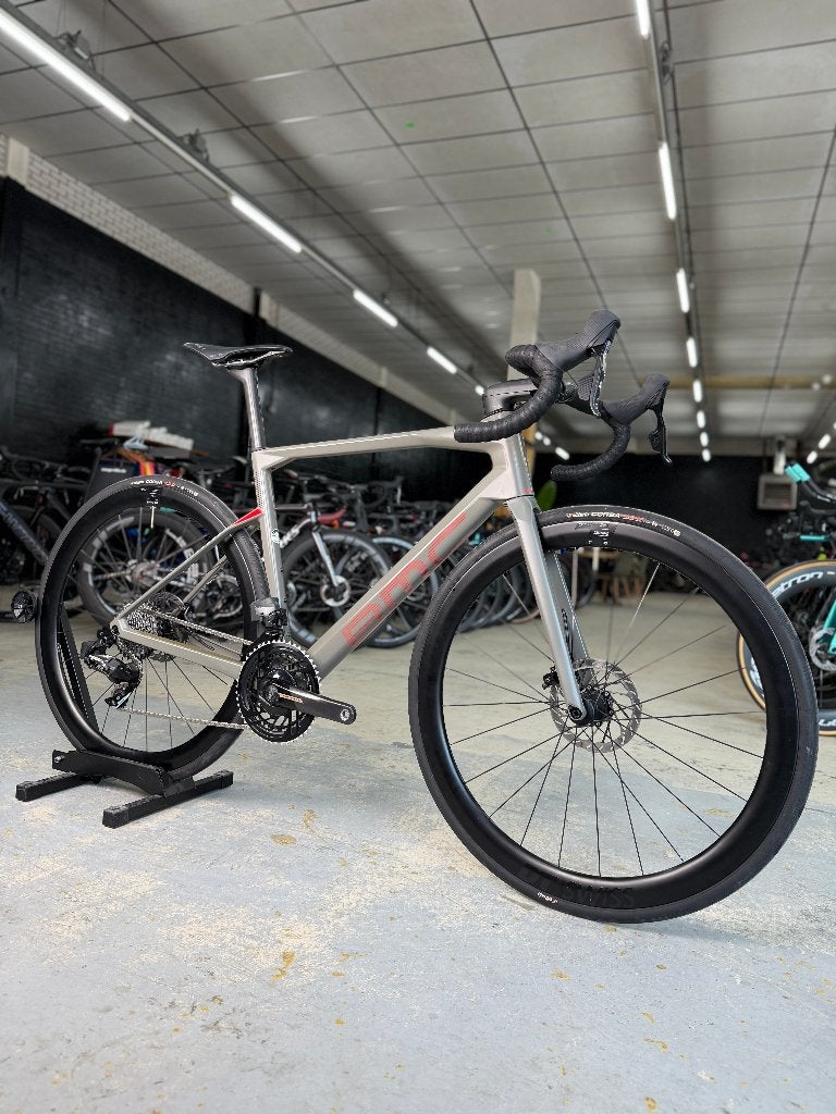 BMC Roadmachine 01 THREE AXS Carbon Racefiets, Ophalen, Zo goed als nieuw, Overige typen
