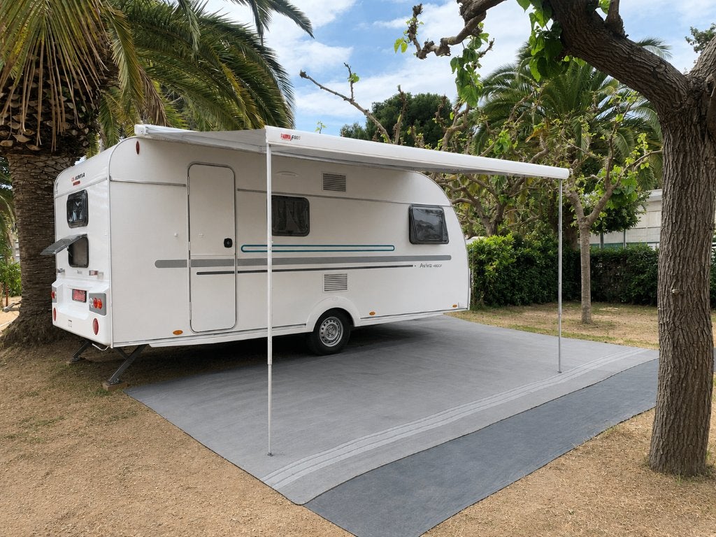 Adria Aviva 490 CP (2018) – Stapelbed, Airco, Mover, Caravans en Kamperen, Caravans, Luifel, Vast bed, Treinzit, Particulier