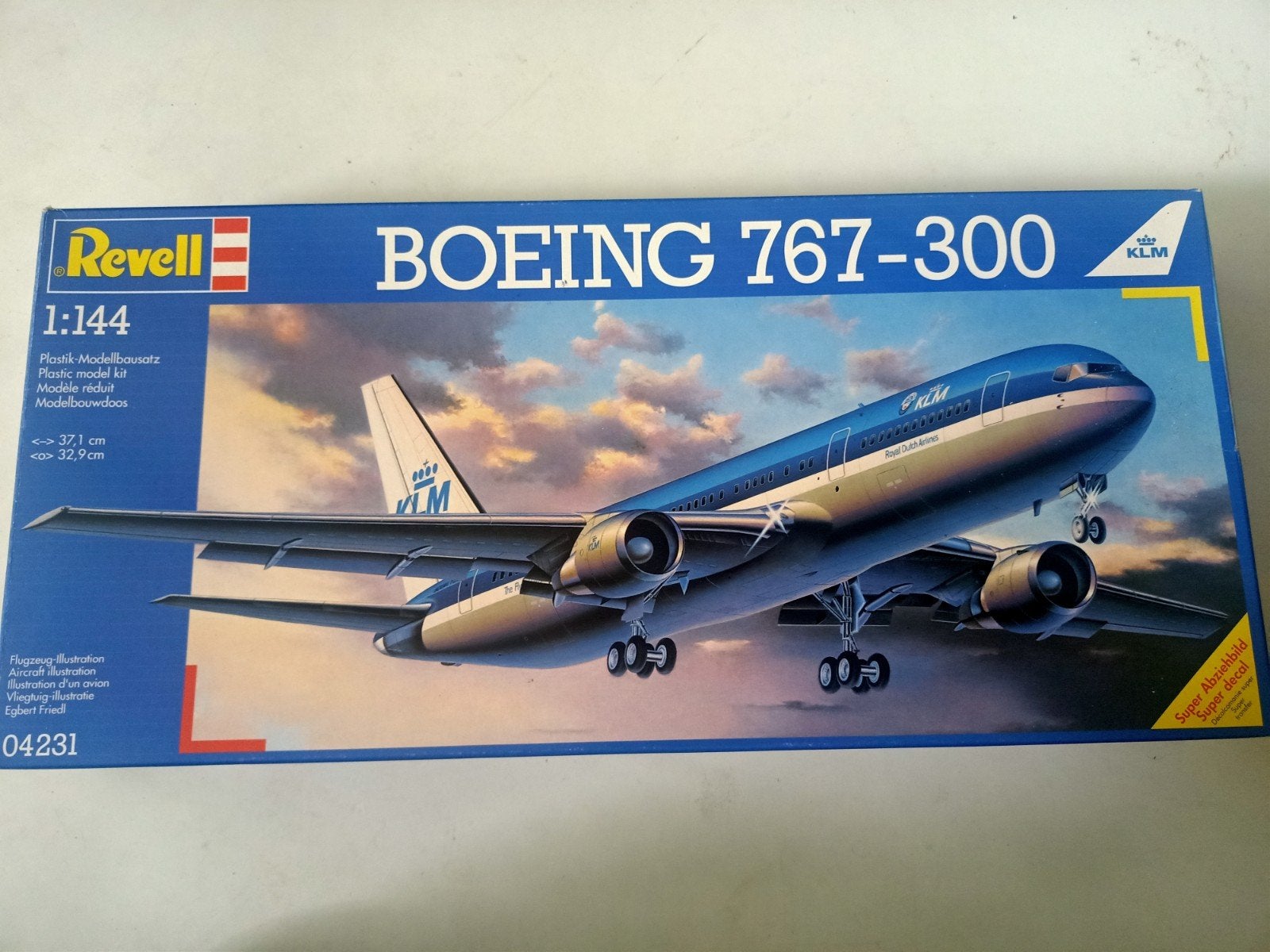 Revell 1/144 Boeing 767-300 KLM, Ophalen of Verzenden