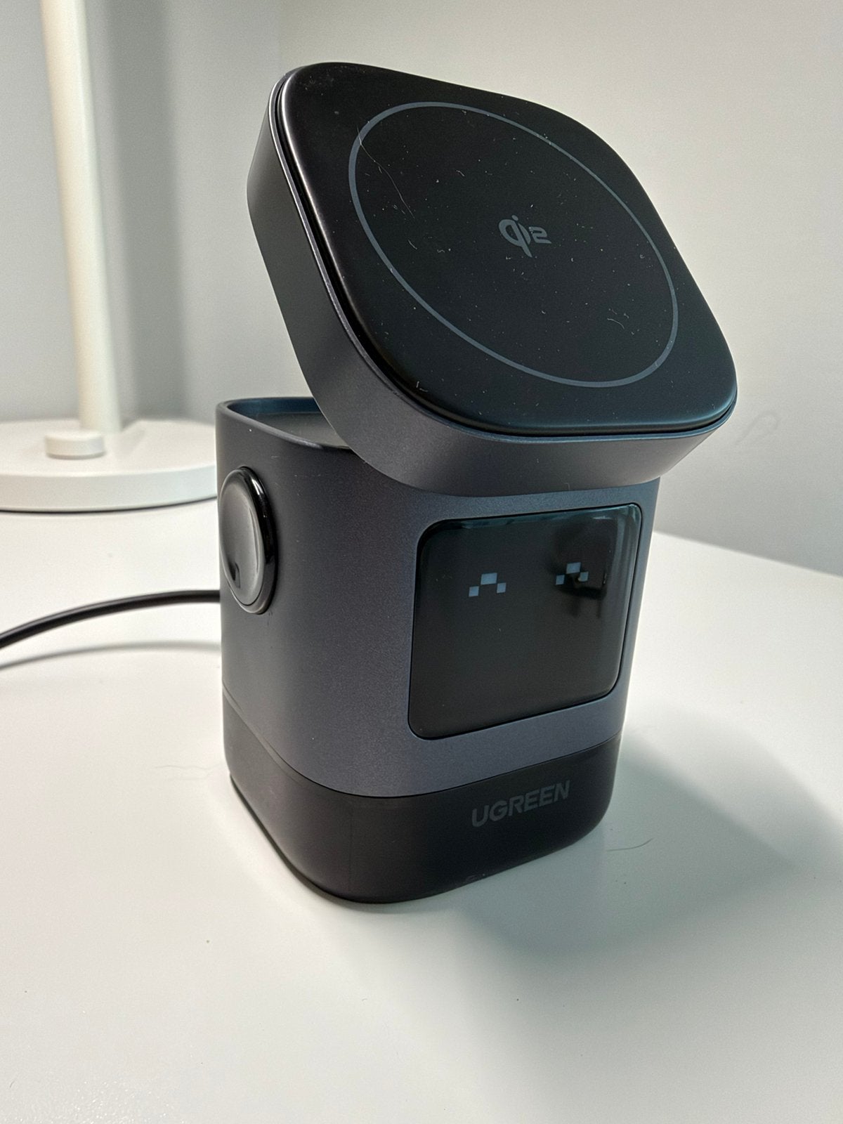 UGREEN UNO 2-in-1 draadloos oplaadstation – Qi2 15W, USB-C, Draadloze oplader, Ophalen of Verzenden, Zo goed als nieuw