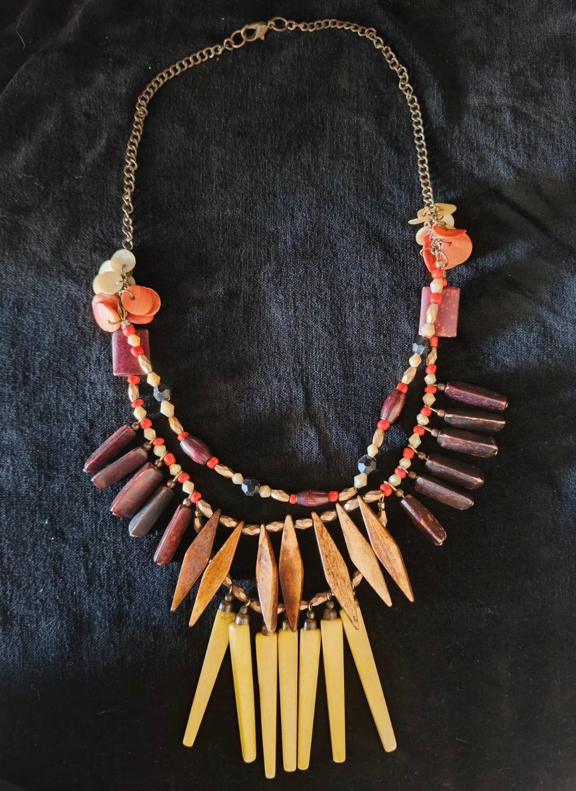 Vintage Ketting met Houten Kralen en Zee-egel Spikes, Ophalen of Verzenden, Gebruikt, Geel, Overige materialen