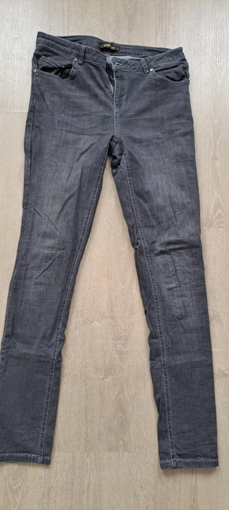 SUPERTRASH Jeans Grijs/Zwart W30-W32, Supertrash, Zwart, Ophalen of Verzenden, W30 - W32 (confectie 38/40)
