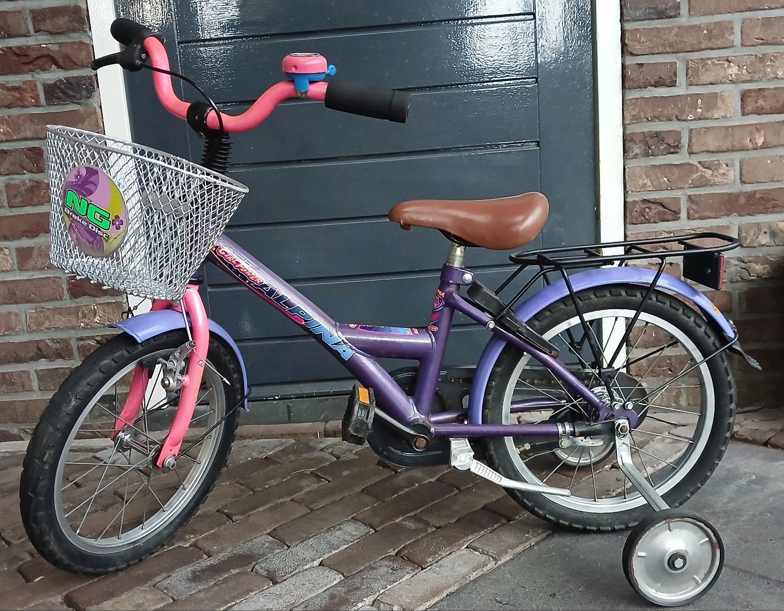 kinderfiets 16 inch met zijwieltjes, Ophalen of Verzenden, Gebruikt, 16 tot 20 inch, Zijwieltjes