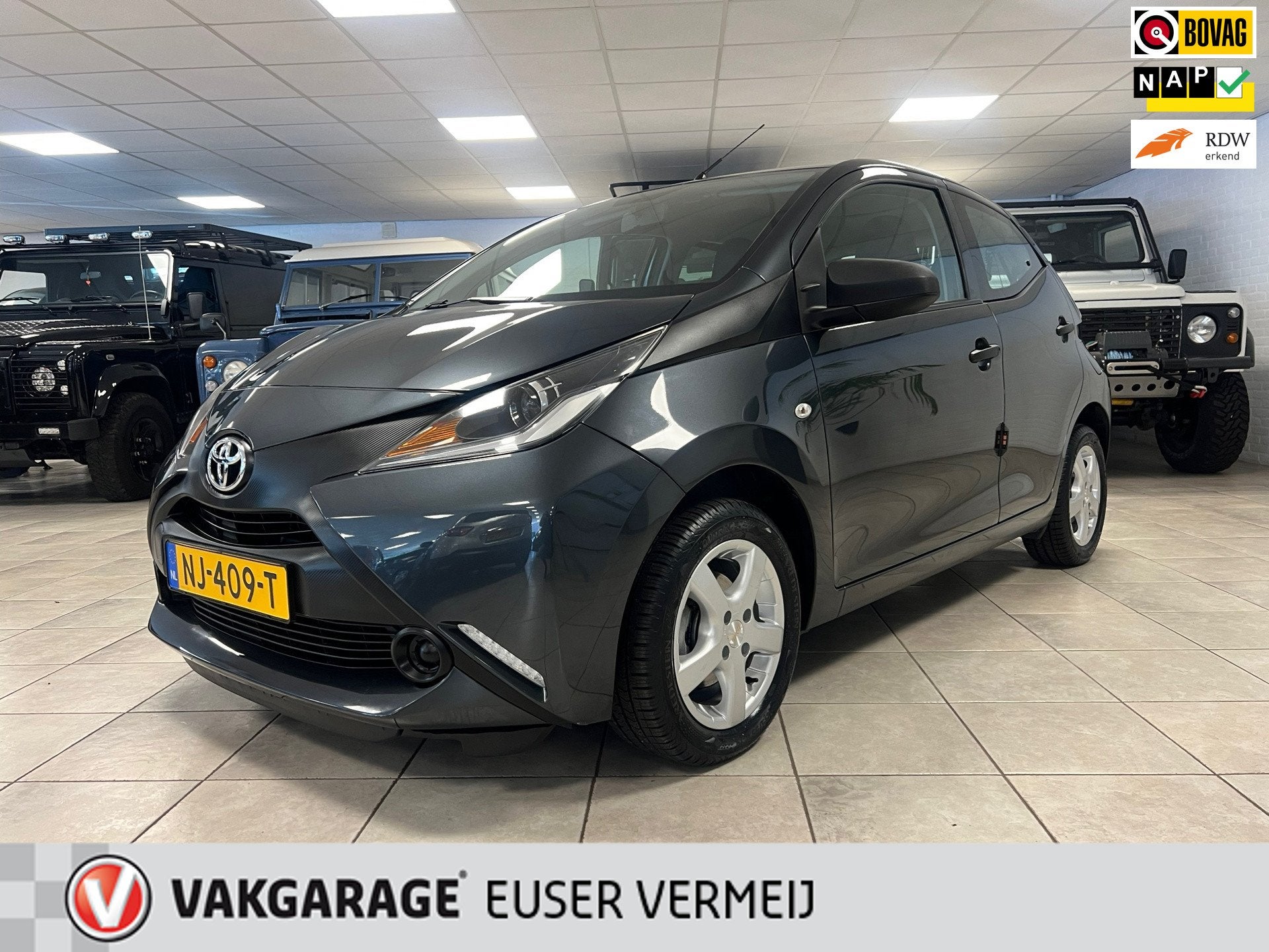 Toyota Aygo 1.0 VVT-i x-fun Airco, Cruise control., Voorwielaandrijving, Stof, Gebruikt, 4 stoelen