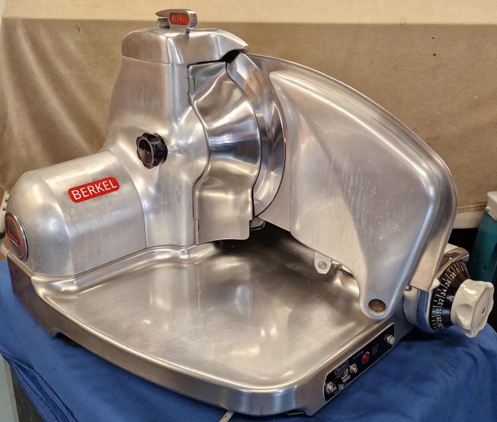 Berkel Snijmachine 834, Ophalen of Verzenden
