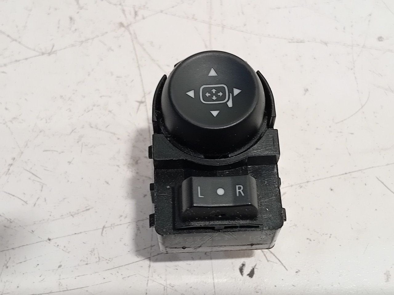 Schakelaar elektrisch spiegels Opel Ampera, Onderdelen@venauto.nl, Van der Ven Autorecycling B.V., Gebruikt, Ettenseweg 76, 4706 PB Roosendaal, The Netherlands