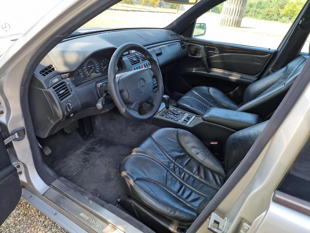 Mercedes-Benz E-klasse E50 / E55 AMG FULL-OPTiON nieuwe LAK, Auto's, Achterwielaandrijving, Automatische klimaatregeling, Leder